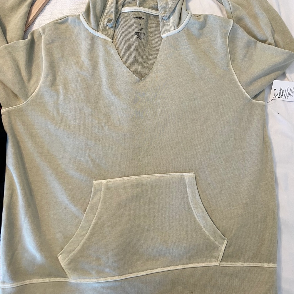 NWT medium Sonoma hoodie
